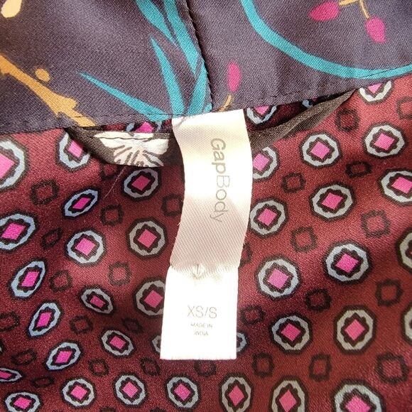 Gap Body Dreamwell Black Petite Bloom Satin Floral Robe Size XS/S - Picture 4 of 4